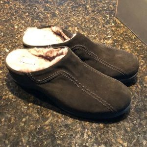 La Canadienne shearling lined clogs